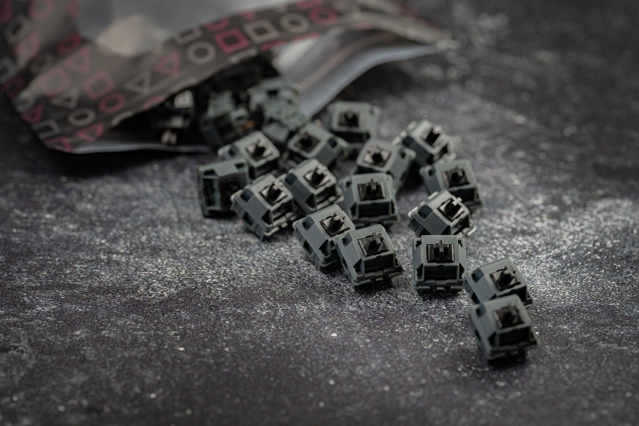 KNC Keys Black Jacket Light-Mid Tactile Switches – KNC Keys LLC